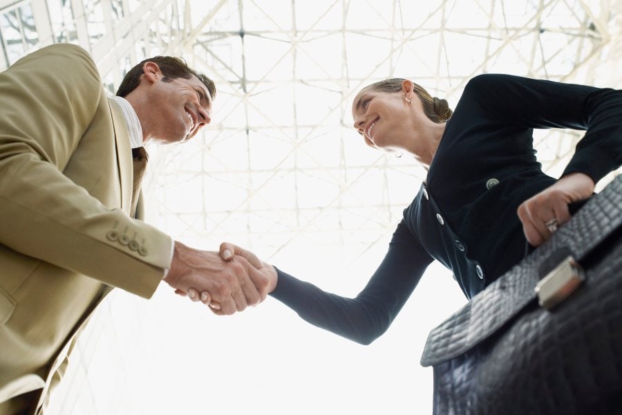 business-people-shaking-hands